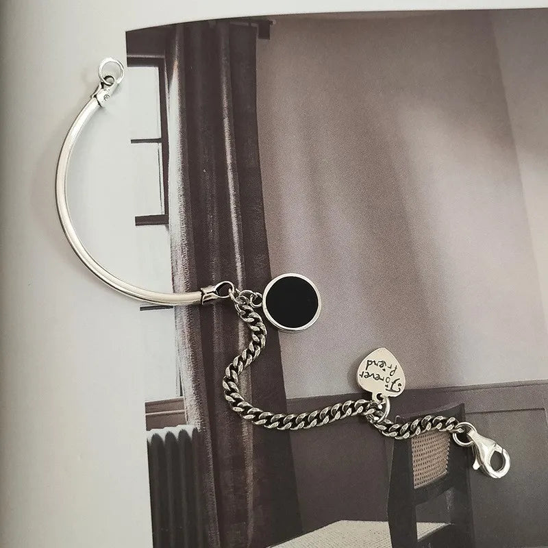 ANENJERY Hip Hop Love Heart-Shaped Bracelet for Women Round Black Disc Bangles Gothic Streetwear Trend Cool Accessories Jewelry